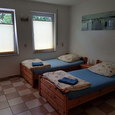 Gaestezimmer Auf Dem Campingplatz Konz Eksteriør billede